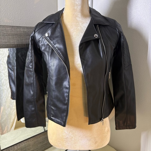 Black Faux Leather Girls Jacket - Picture 2 of 14